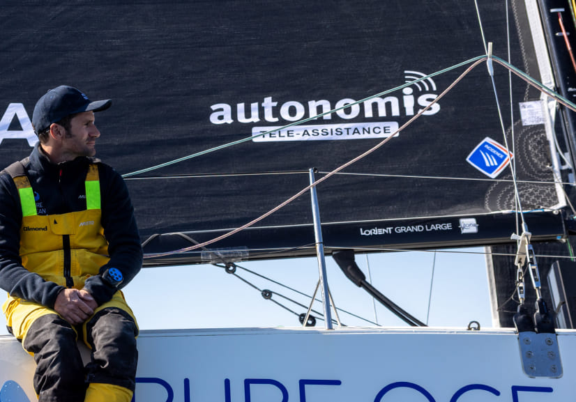 Header_Autonomis_ contact Photo d'un bateau sponsorisé par Autonomis